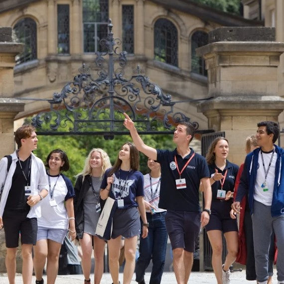 Acampamento na Universidade de Oxford: Meio Ambiente, Política e Liderança (13-15 anos)